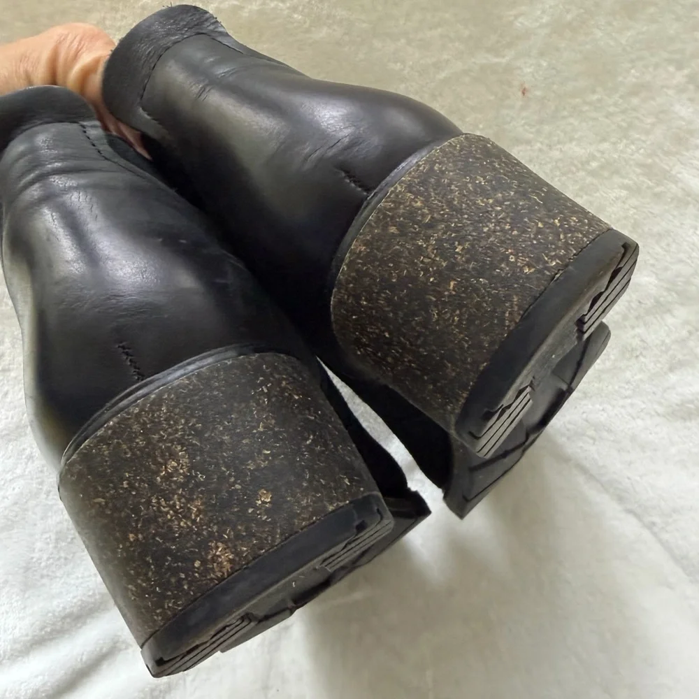 Aetrex Frankie Black Size 8.5 Boots Ankle Bootie Leather Suede Water Resistant